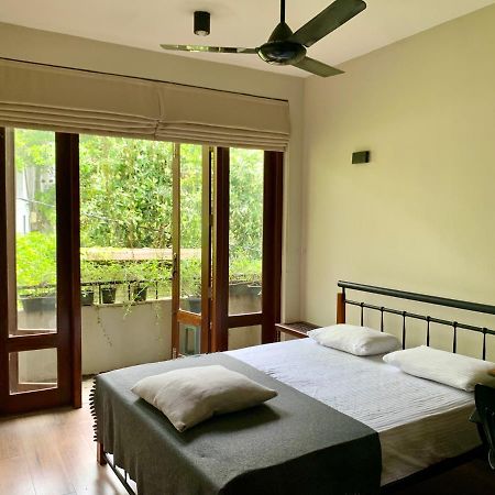 Cozy Luxury Room With Balcony View ! Rajagiriya Exterior photo